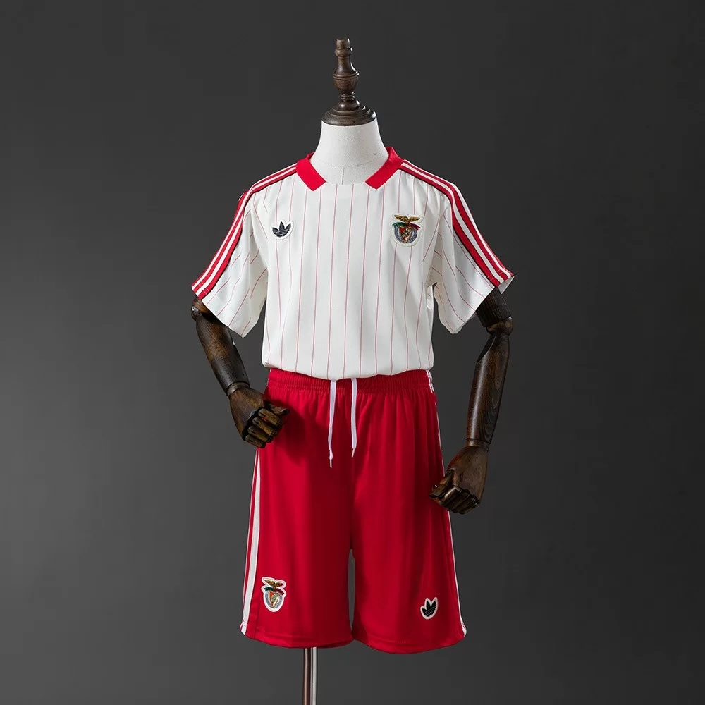 Benfica Retro Barn Drakt Draktsett med Shorts - Image 2