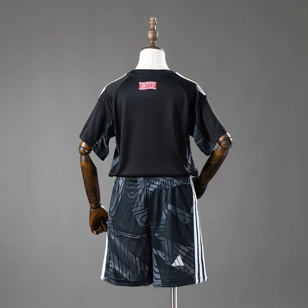 Manchester United keeperdrakt barn 26/27 – svart - Image 3